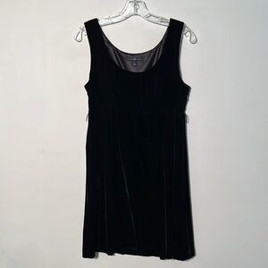 GAP Silk/Rayon Black Velvet Sleeveless Empire Waist Pleat Holiday/Party Dress 6